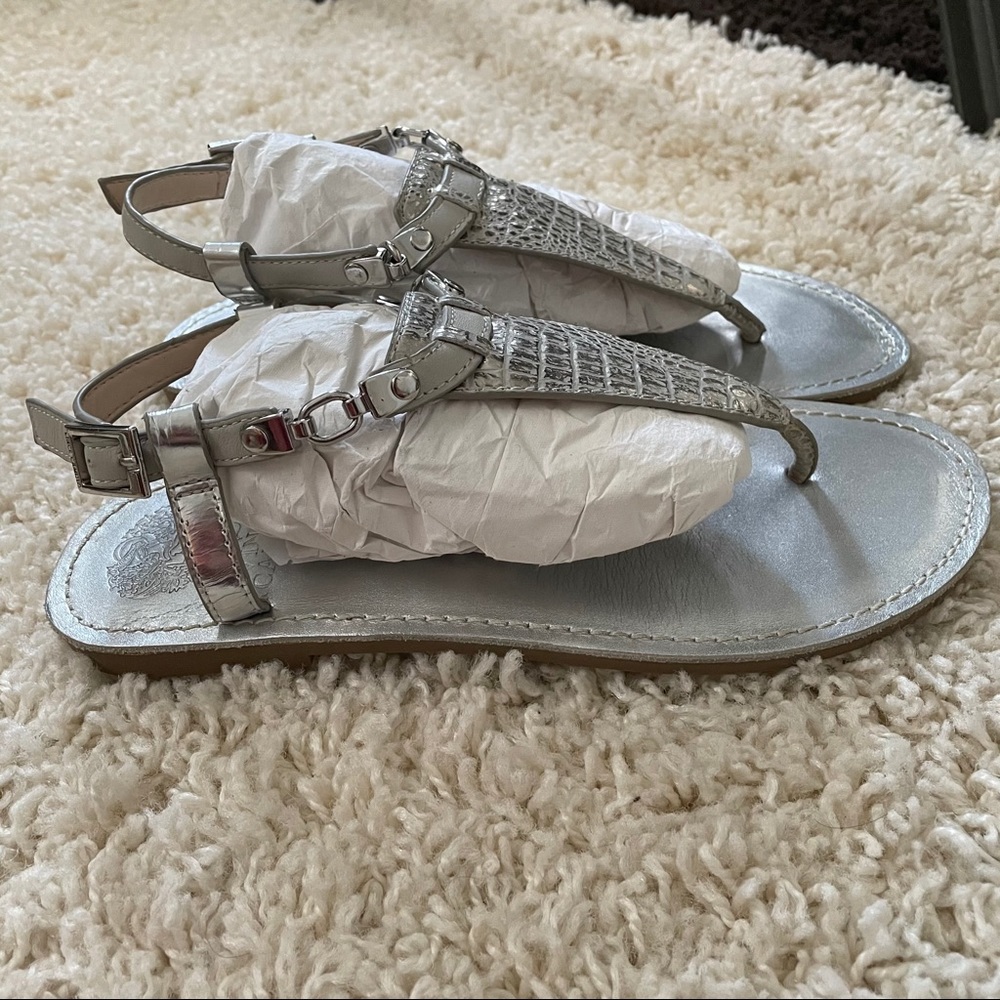 Vince Camuto “Itelli” Leather T-Strap Thong Sandal